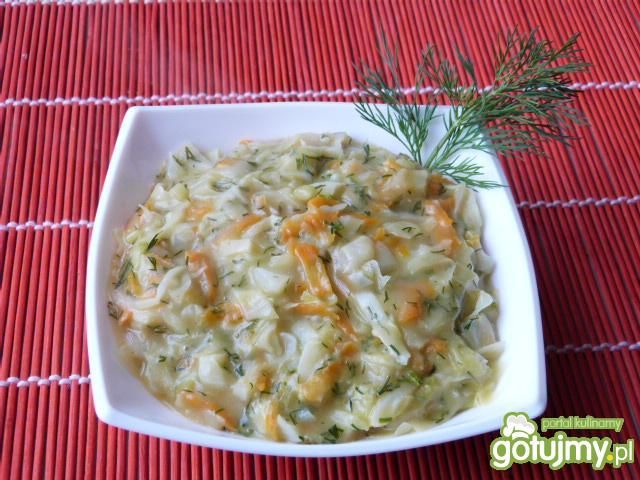 Kapusta z koperkiem i warzywami Kapusta z koperkiem i warzywami