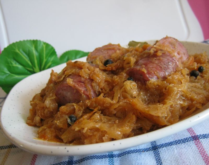 Kapusta z piekarnika z kiełbasą