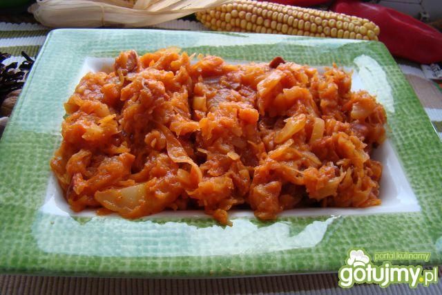 Kapusta z wędzonką  i czosnkiem Kapusta z wędzonką  i czosnkiem