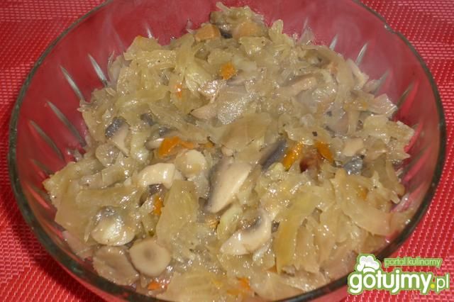 Kapusta zasmażana z jabłkami i pieczarką Kapusta zasmażana z jabłkami i pieczarką