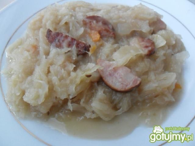 Kapusta zasmażana z kiełbasą