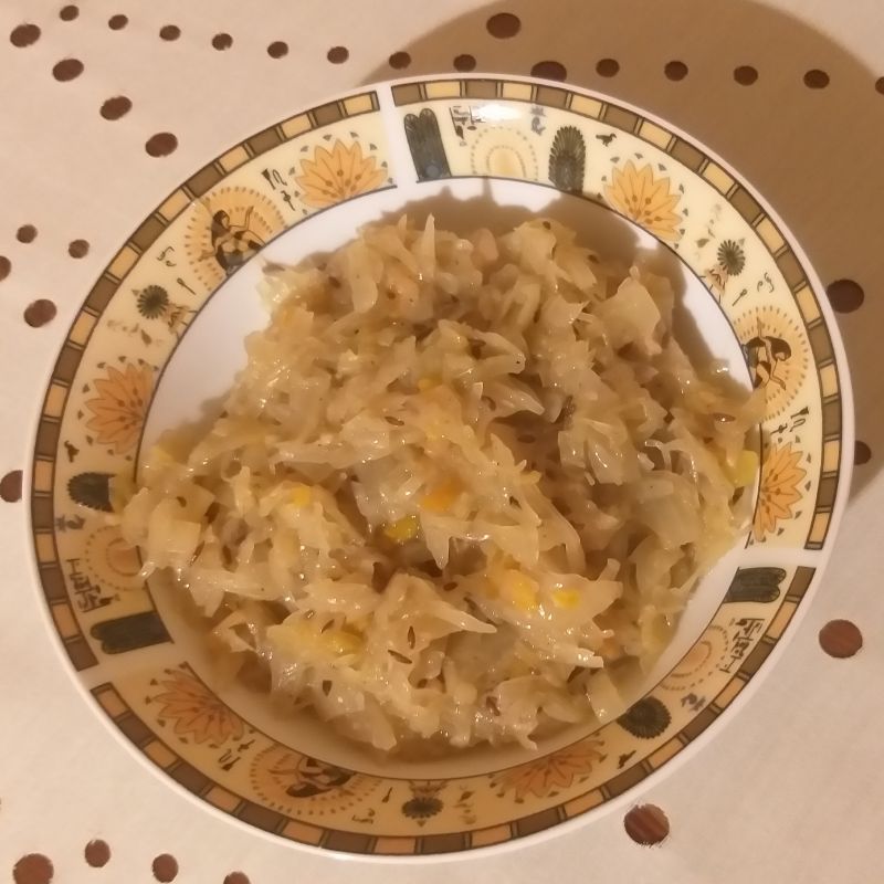 Kapustę zasmażkę z kminkiem Kapustę zasmażkę z kminkiem