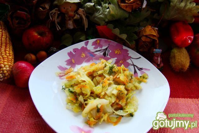 Kapustka z koperkiem i masełkiem 