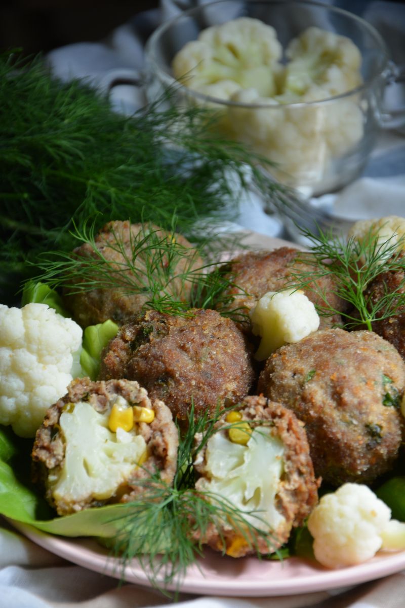 Karafior smażony w mięsnej skorupce Karafior smażony w mięsnej skorupce