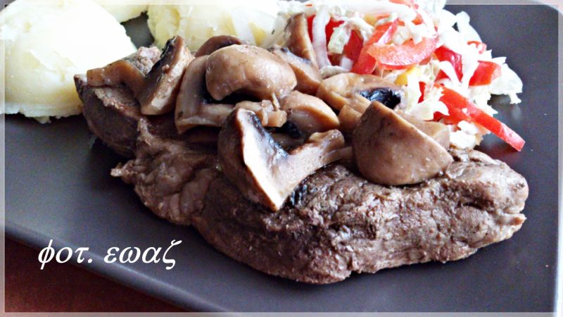 Karczek duszony z pieczarkami