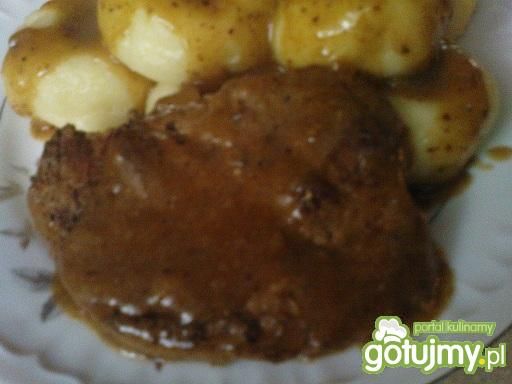 Karczek w marynacie musztardowej