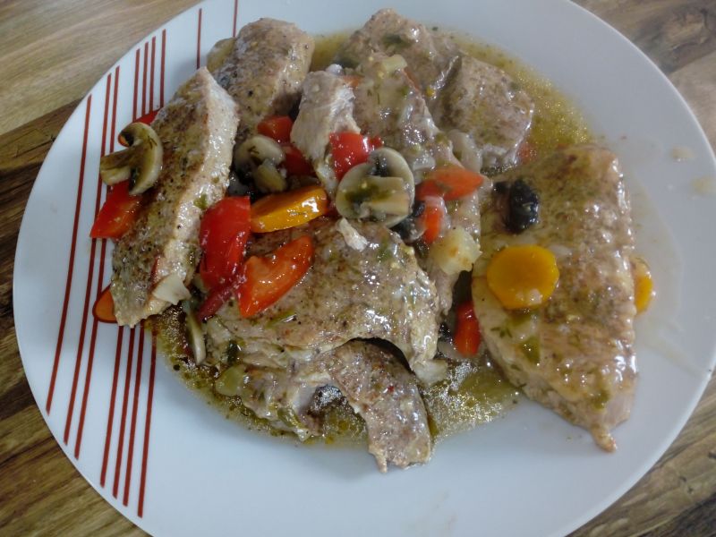 Karkówka i schab w sosie z warzywami Karkówka i schab w sosie z warzywami