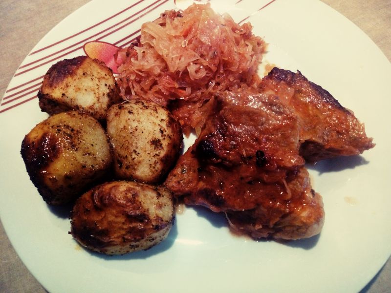 Karkówka pieczona w kapuście Karkówka pieczona w kapuście