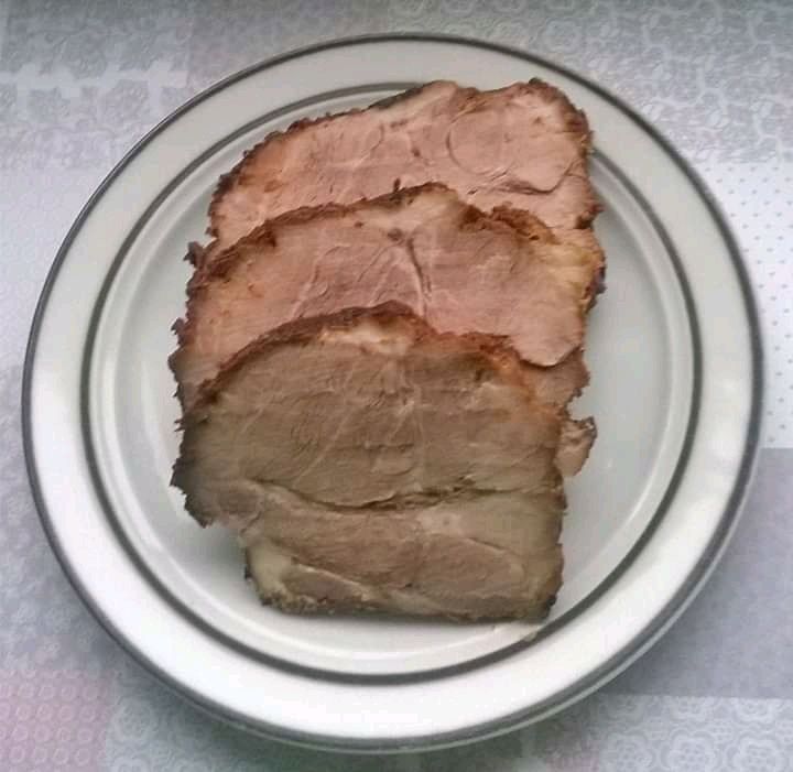 Karkówka pieczona w miodowej marynacie