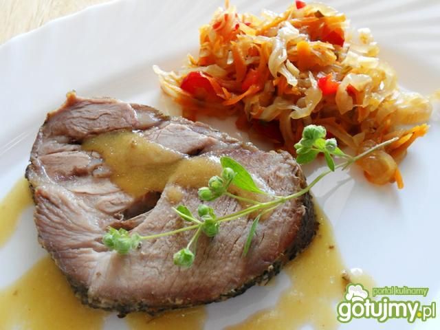 Karkówka pieczona z majerankiem Karkówka pieczona z majerankiem