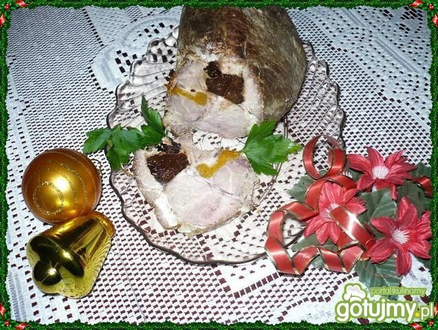 Karkówka pieczona z morelą i śliwką Karkówka pieczona z morelą i śliwką