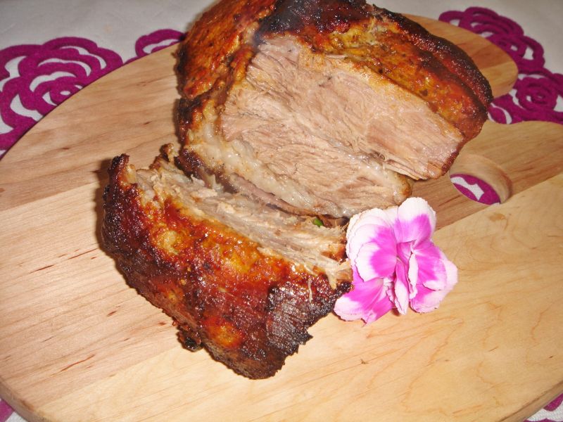 Karkówka pieczona z musztardą i miodem