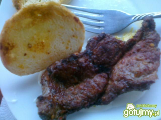 Karkówka pikantna z grillowanym wiekiem Karkówka pikantna z grillowanym wiekiem