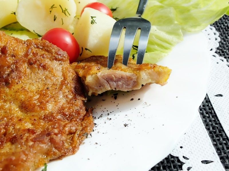 Karkówka po diabelsku w marynacie z jaj i majonezu