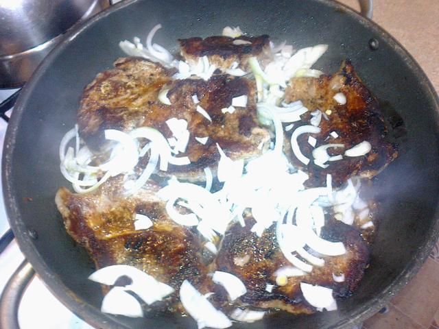 Karkówka w cebuli Karkówka w cebuli