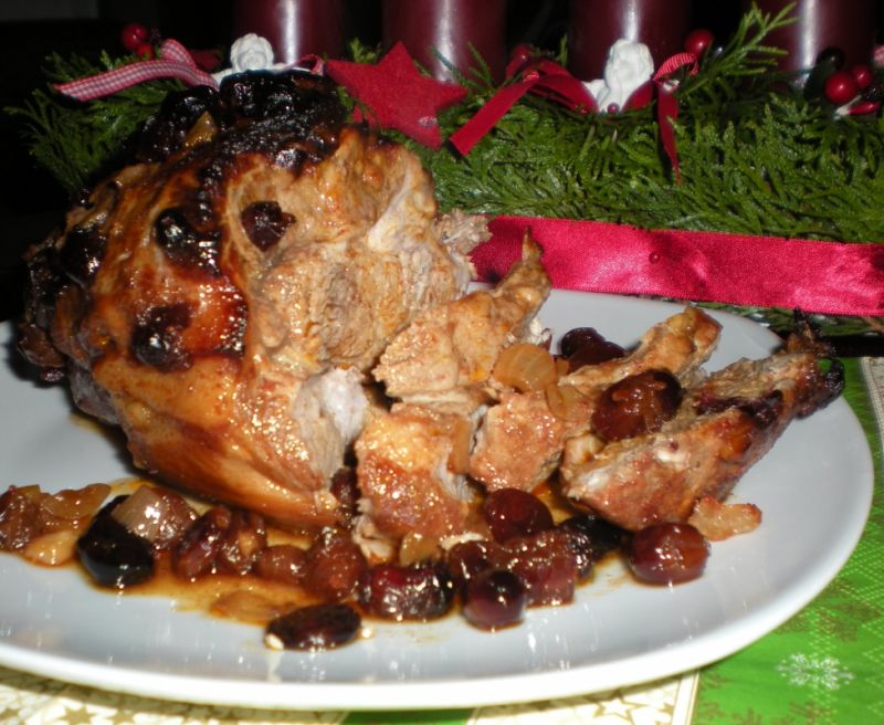 Karkówka w glazurze z żurawiną