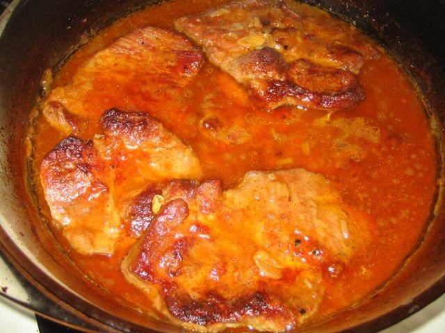 Karkowka w sosie cebulowym  Karkowka w sosie cebulowym