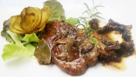 Karkówka w sosie grzybowym Karkówka w sosie grzybowym