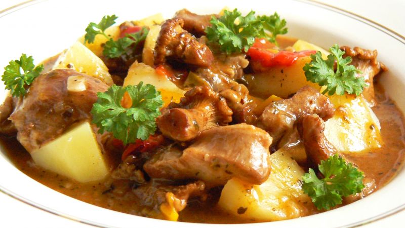 Karkówka z aromatycznymi kurkami