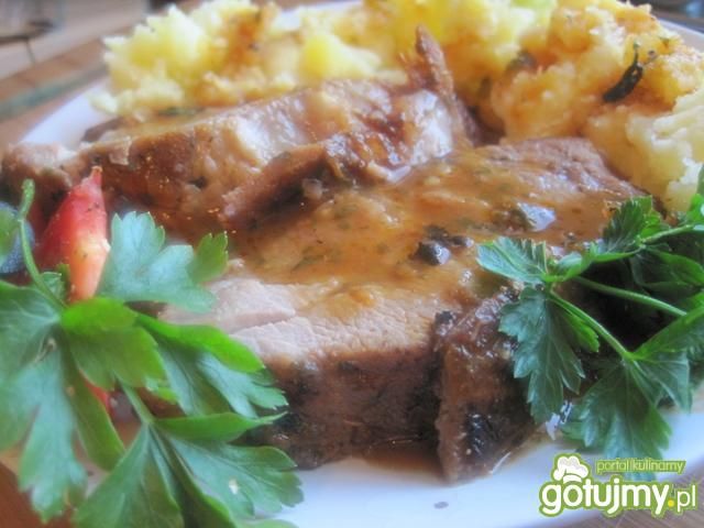 Karkówka z pieca z pietruszką