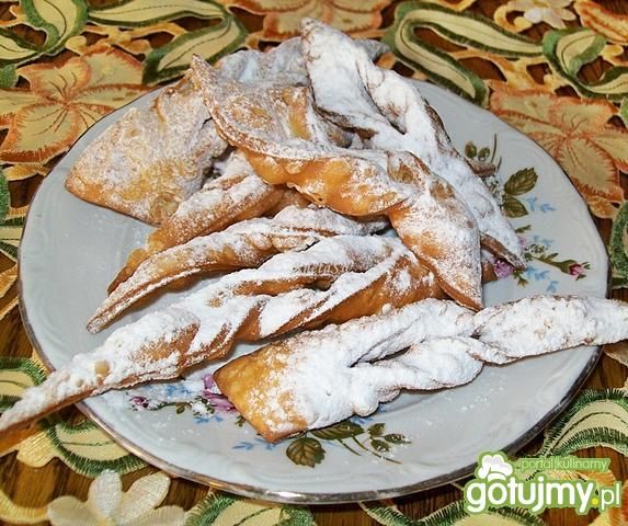 Karnawałowe faworki