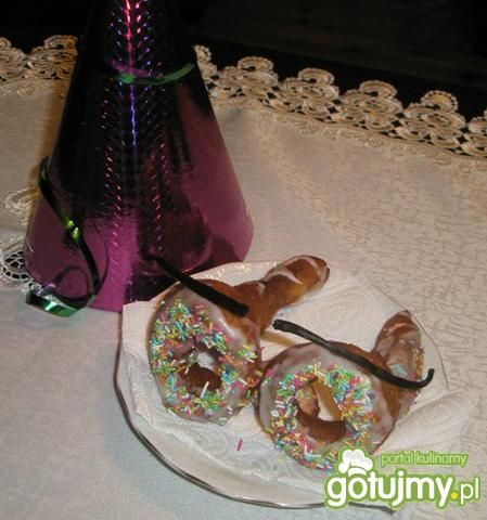 Karnawałowe pączki  Karnawałowe pączki