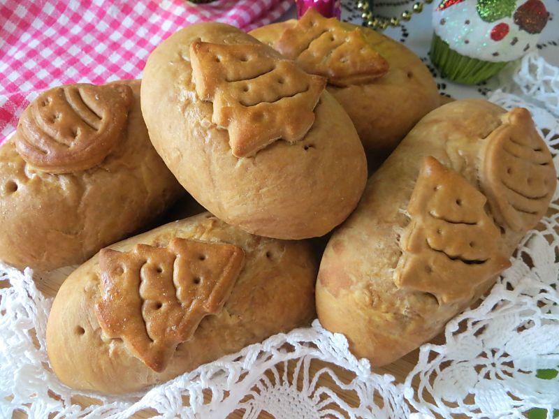 Karobowe bułeczki z jabłkiem Karobowe bułeczki z jabłkiem