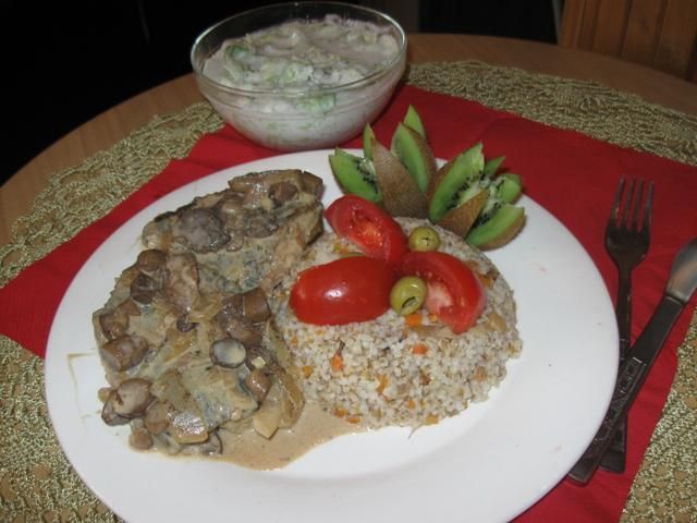 Karp smażony w sosie grzybowym Karp smażony w sosie grzybowym