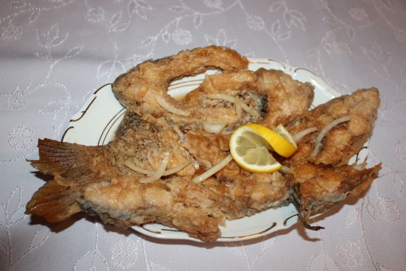 Karp smażony w zalewie octowej  Karp smażony w zalewie octowej