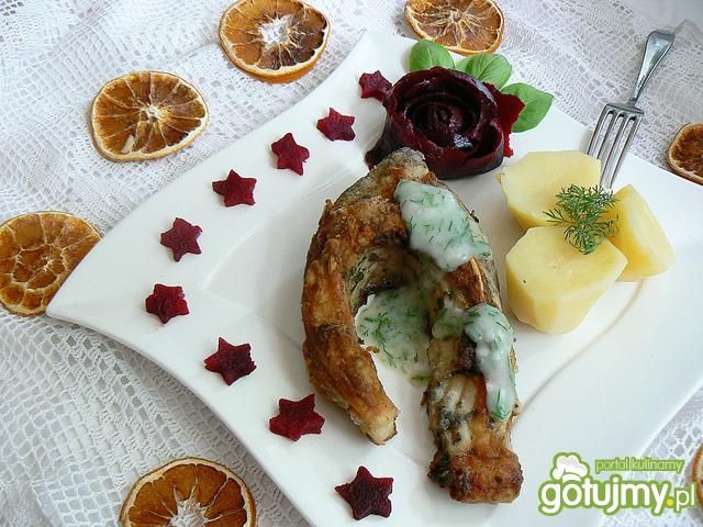 Karp w sosie koperkowym