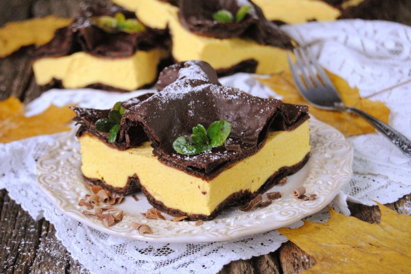 Karpatka dyniowo- czekoladowa