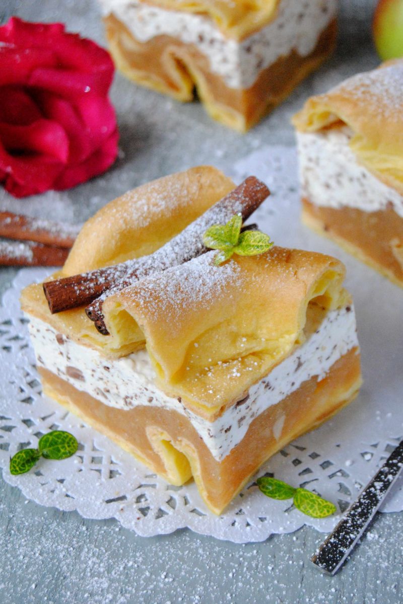 Karpatka z jabłkami