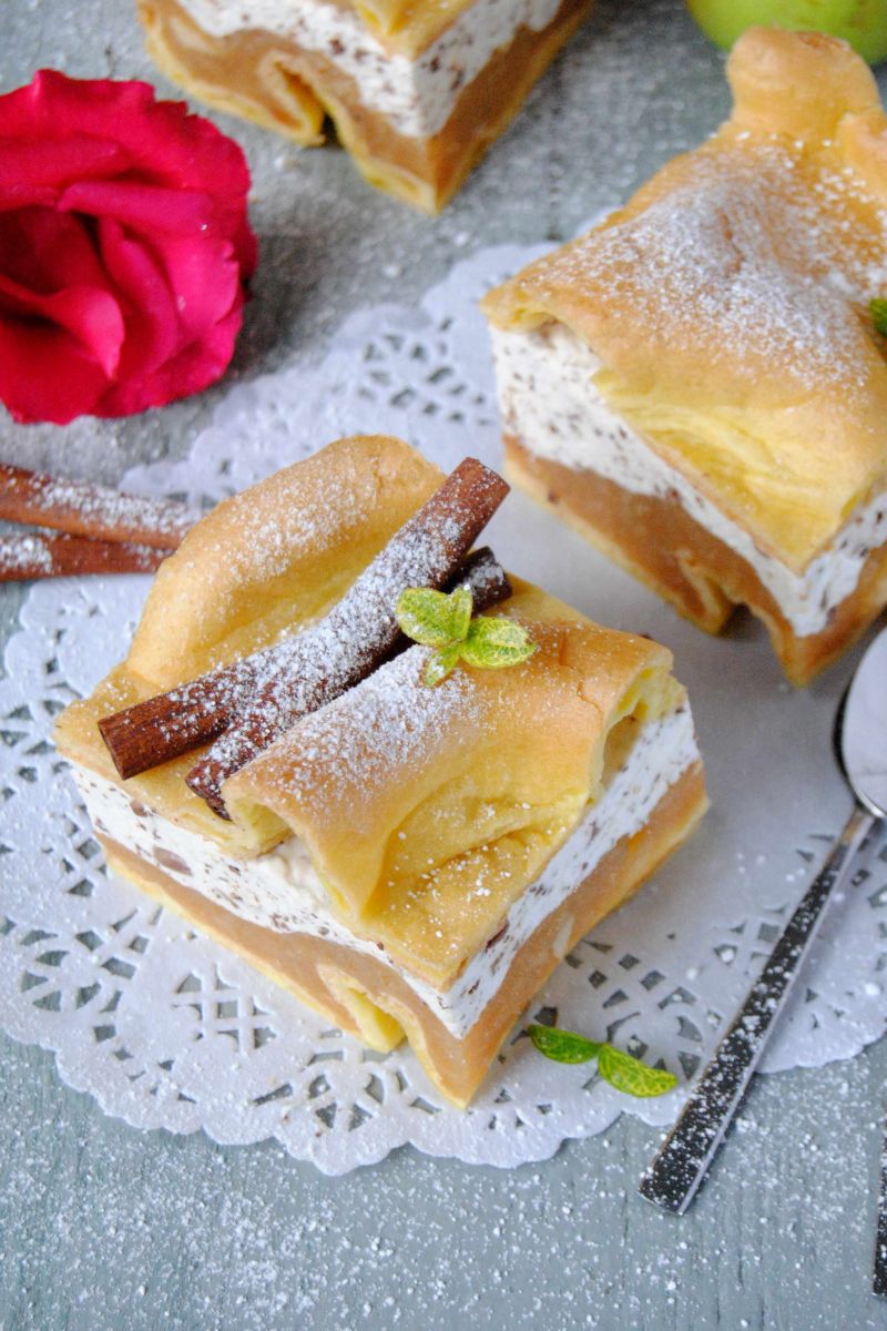 Karpatka z jabłkami