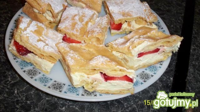 karpatka z truskawkami:)