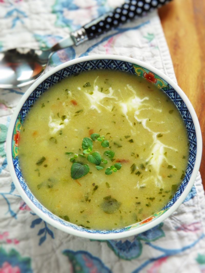 Kartoflanka z chrzanem i czosnkiem niedźwiedzim Kartoflanka z chrzanem i czosnkiem niedźwiedzim