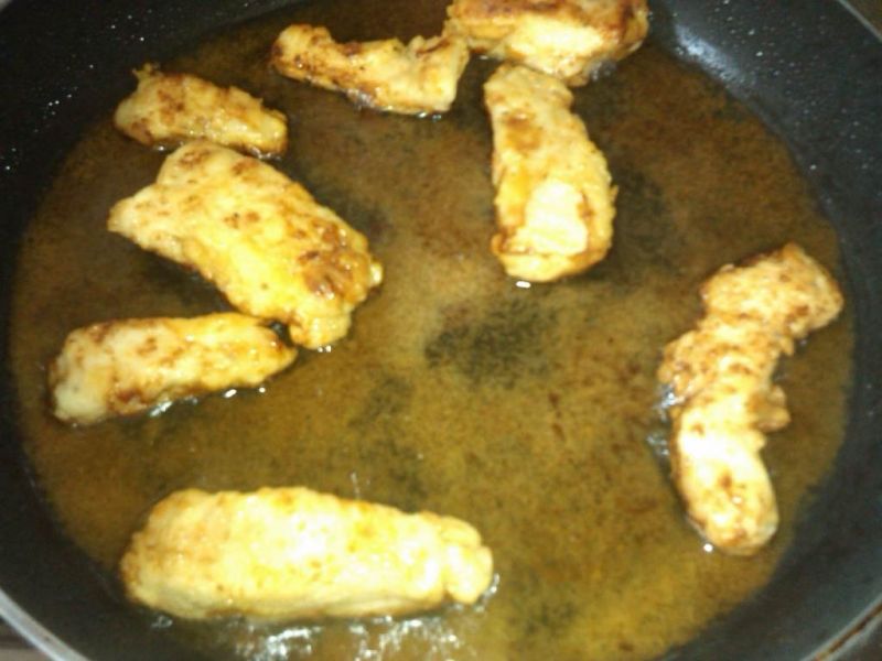 Kąski kurczaka marynowane w mleku 
