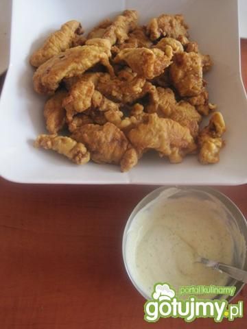 Kąski kurczaka w cieście naleśnikowym Kąski kurczaka w cieście naleśnikowym