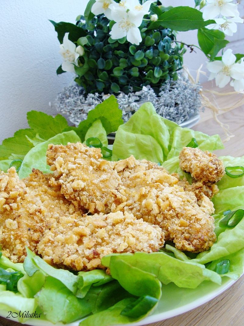 Kąski z kurczaka w krakersach