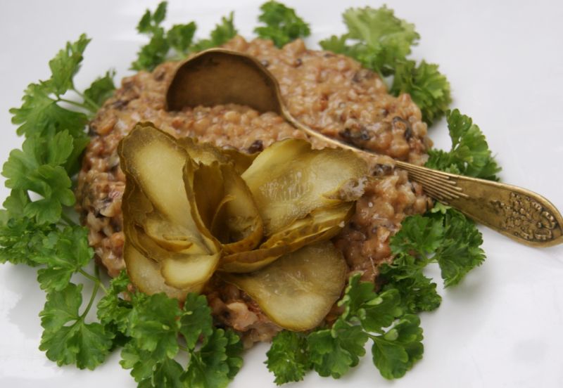 Kasza gryczana duszona w sosie grzybowym Kasza gryczana duszona w sosie grzybowym