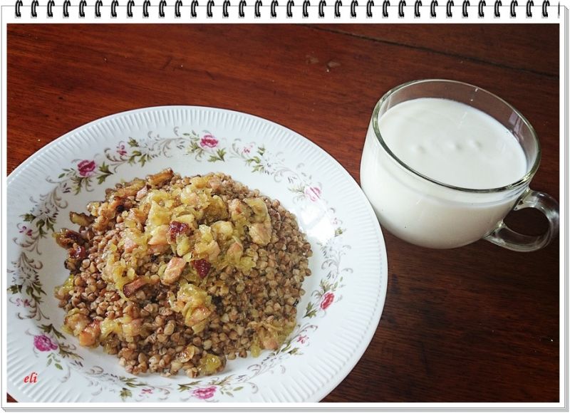 Kasza gryczana Eli z boczkiem i kefirem