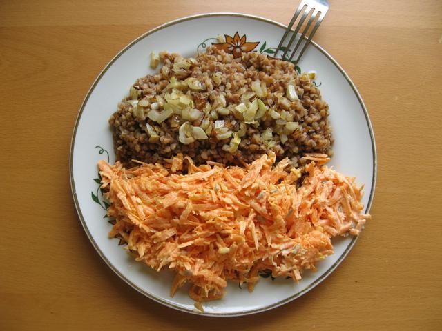 Kasza gryczana z cebulką Kasza gryczana z cebulką