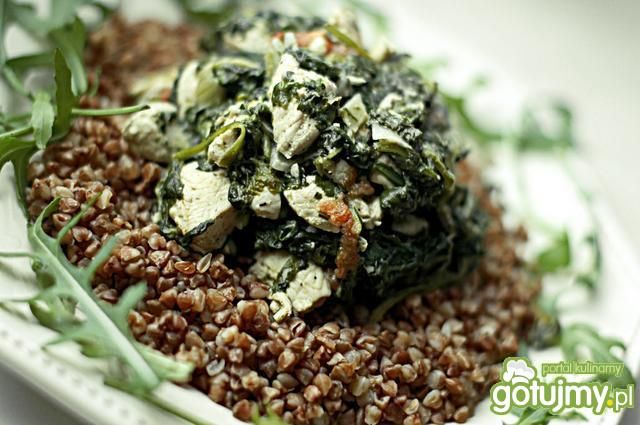 Kasza gryczana z kurczakiem i szpinakiem Kasza gryczana z kurczakiem i szpinakiem