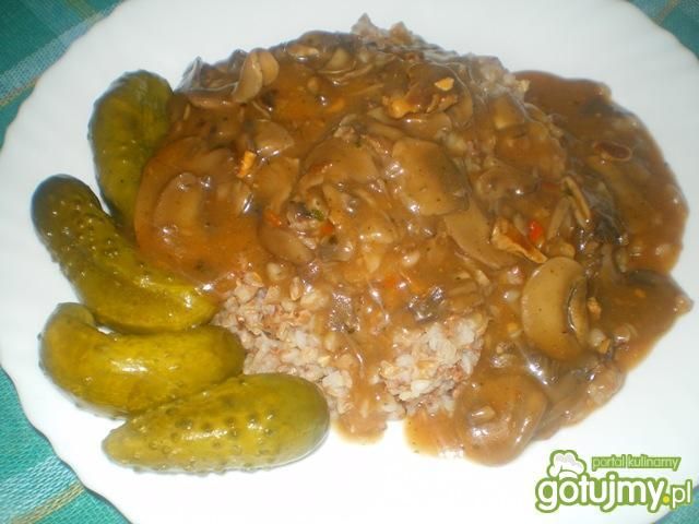 Kasza gryczana z sosem pieczarkowym 2