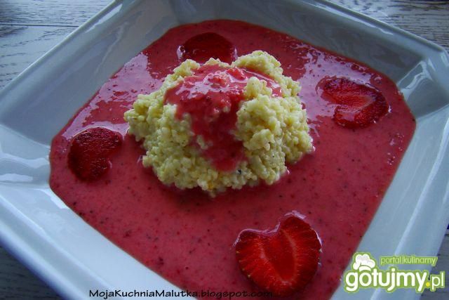 Kasza jaglana na mleczku z sosem 