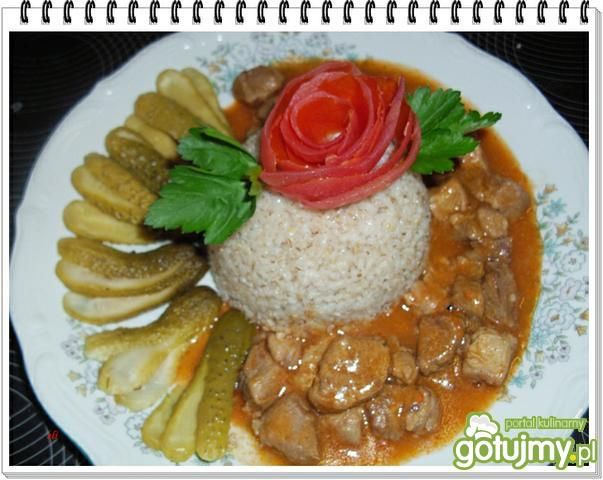 Kasza jęczmienna Eli z gulaszem 