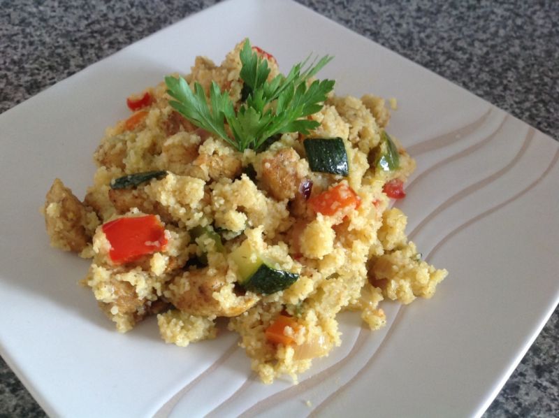 Kasza kuskus z kurczakiem, curry i warzywami Kasza kuskus z kurczakiem, curry i warzywami