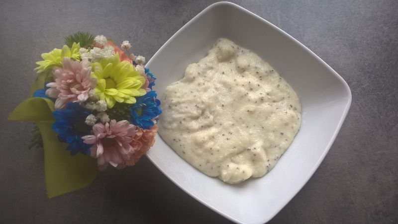 Kasza manna z chia i gruszką