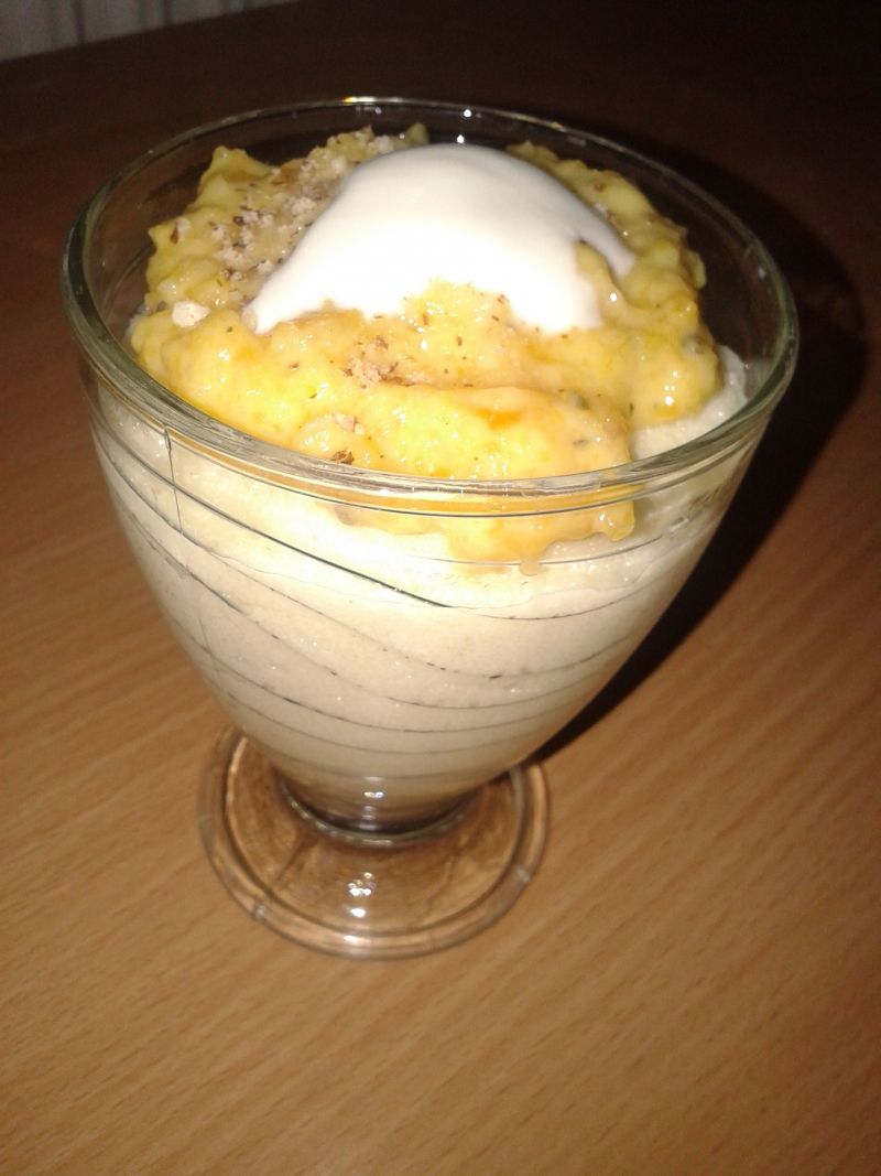 Kasza manna z musem morelowo-jogurtowym