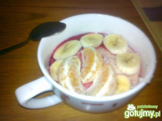 Kasza manna z owocami 3