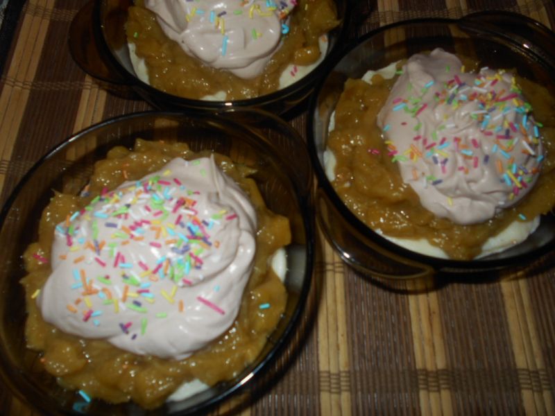 Kasza manna z rabarbarem